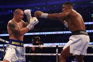 Usyk trong trận thắng AJ
