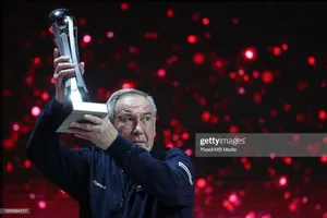 Tarpischev góp công không nhỏ giúp tuyển Nga vô địch Davis Cup Finals 2021