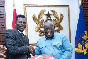Richard Commey và khoảnh khắc đứng cùng Tổng thống Ghana