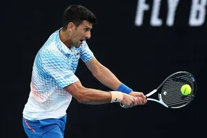 Djokovic tiến vào vòng 4