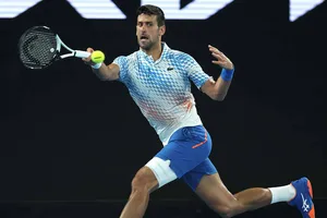 Djokovic chỉ đánh mất 5 ván đấu