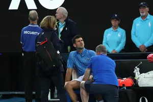 Djokovic thật sự đối mặt với chấn thương gân kheo ở Australian Open 2023
