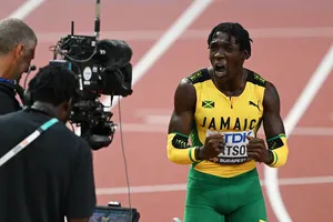 Watson ăn mừng chiến thắng