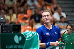 Lehecka tỏa sáng cho CH Czech