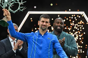 Djokovic vô địch Paris Masters thứ 7 và Masters 1.000 thứ 10