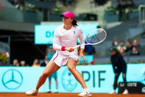 Swiatek lọt vào chung kết