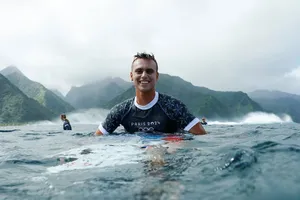 Vasst ở vùng biển Teahupo'o