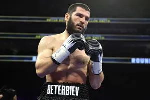 Beterbiev từng trải qua thời niên thiếu khó khăn