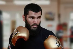 Beterbiev sẽ thượng đài cuối tuần này dưới cờ Canada