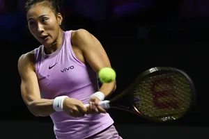 Qinwen lọt vào bán kết