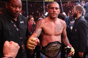 Pereira hào hứng trước viễn cảnh đọ quyền với Usyk dù sắp đối đầu Ankalaev