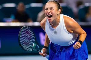 Ainisimova đánh bại Andreeva