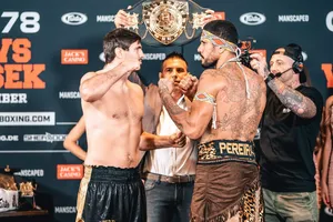 Vakhitov đối đầu với Pereira ở hệ giải kick-boxing Glory