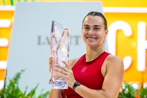 Sabalenka và chiếc cúp vô địch