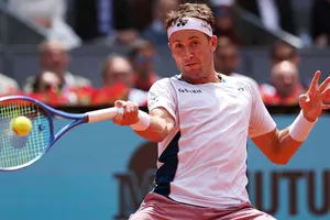 Ruud lọt vào bán kết