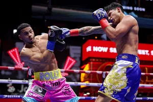 Garcia (phải) bất ngờ thua trận