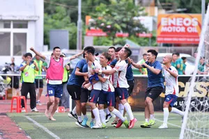 Niềm vui nổ trời của Điện Bách Khoa Ninh Thuận khi giành vé bán kết VPL