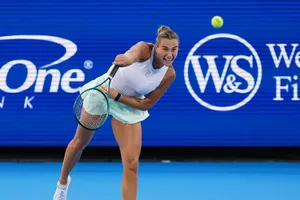 Sabalenka lọt vào tứ kết