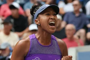 Osaka giành vé vào vòng 3