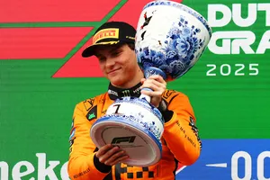 Piastri giành cúp vô địch ở Hà Lan