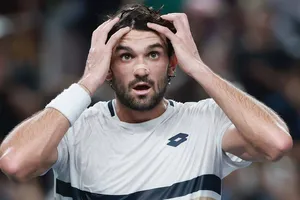 Vacherot không tin vào kết quả 