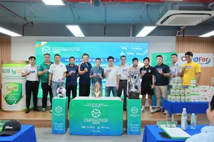 Đại diện các đội bóng tham dự giải