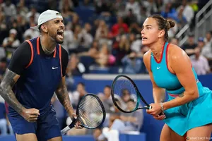Sabalenka sắp đấu Kyrgios trên sân và luật đã điều chỉnh