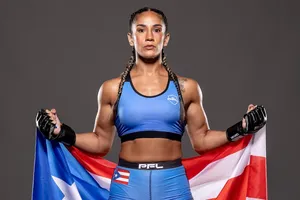 Serrano khi ký hợp đồng với tổ chức MMA PFL