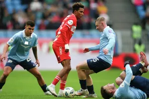Spartak (áo đỏ) để thua Krylia 1-2 (Ảnh: Trang chủ của Krylia)