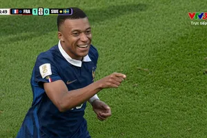 Mbappe tỏa sáng trong trận thắng Thụy Điển