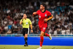 Ilhan ăn mừng (Ảnh: LĐBĐ Singapore)