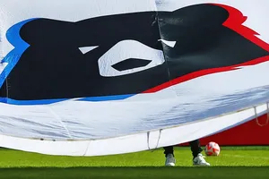 Cờ của RPL (Ảnh: Sport24)