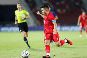 Quang Hải là người nâng tỷ số lên 2-0 cho tuyển Việt Nam (Ảnh: ANH KHOA)