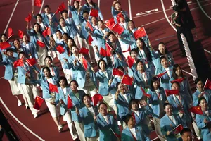 Đoàn thể thao Trung Quốc diễu hành ở Lễ khai mạc ASIAD 20 (Ảnh THX)