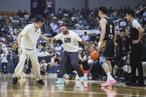 Stephen Curry tham gia một sự kiện ở Trung Quốc hồi trung tuần tháng 9 (Ảnh: THX)