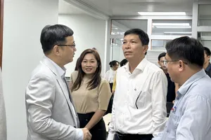 Đại diện Sở KH-CN TPHCM tham quan Trung tâm đào tạo HCA