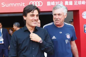Carlo Ancelotti (phải) và Vincenzo Montella