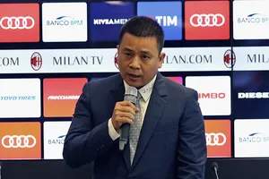 Nhà đầu tư Yonghong Li tiếp quản AC Milan. Ảnh ANSA