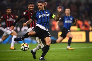 Mauro Icardi tung quả vô lê tinh tế, đưa bóng vào góc lưới. Ảnh: Getty Images.