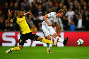 Harry Kane (phải, Tottenham) có thể sẽ được dưỡng sức trận lượt về ở Dortmund. Ảnh: Getty Images. 