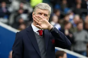 HLV Arsene Weger vẫn lúng túng vì chấn thương vài trụ cột