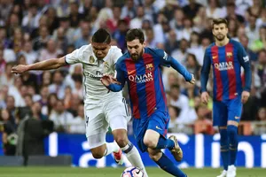 Barcelona và Real Madfrid không thẻ bỏ lỡ ngày hội lớn của FIFA.