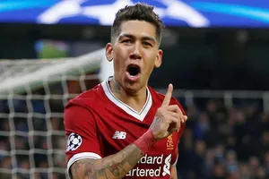 Roberto Firmino chờ đợi khoảnh khắc của cuộc đời.