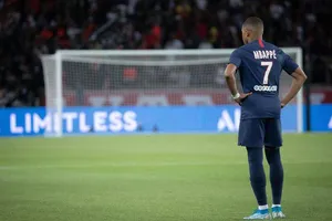 Lương khủng giữ chân Kylian Mbappe