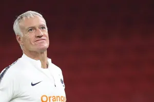 Didier Deschamps thử nghiệm 3-5-2