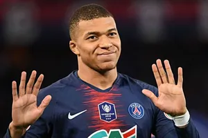 Leonardo đau đầu với tương lai cầu thủ