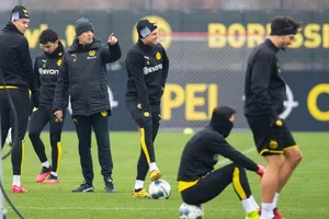 Sự thận trọng của Lucien Favre