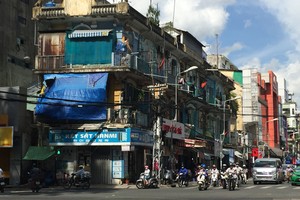 年底改建全部舊公寓