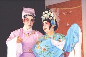 蓮花歌舞團將公演神功戲。