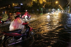 4月初的逆季雨導致本市發生嚴重水淹。